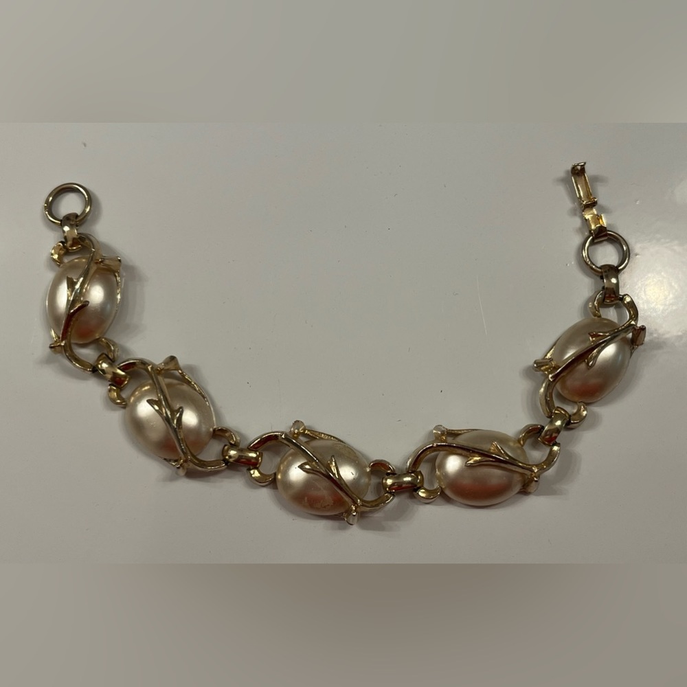 Faux Pearl and Gold Colored Bracelet